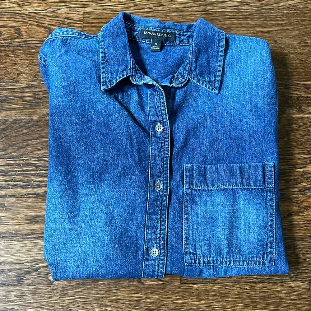 Banana Republic Factory - Denim Chambray Buttondown